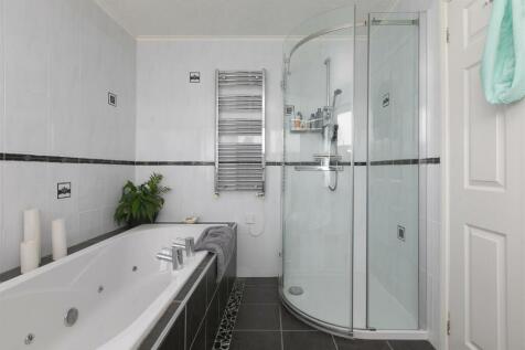 5 Albertus Drive-10.JPG