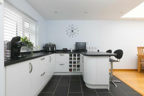 5 Albertus Drive-15.JPG