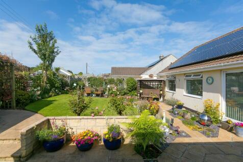 5 Albertus Drive-24.JPG