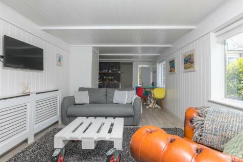 Choneside - Chalet-10.JPG