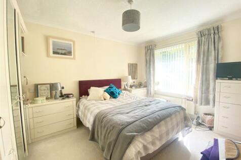 BEDROOM 1 EN-SUITE