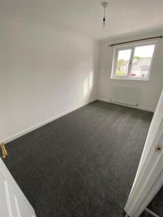 bedroom2.jpg