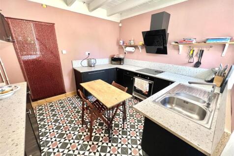 Kitchen.jpg