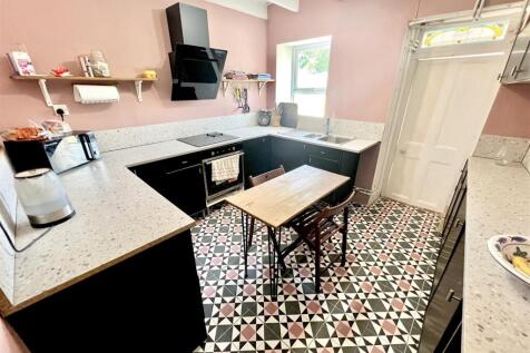 Kitchen.jpg