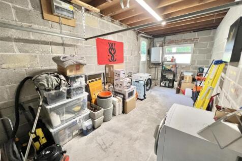 Garage.jpg
