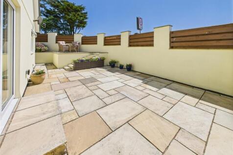 Front Patio / Terrace