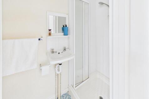 ENSUITE SHOWER