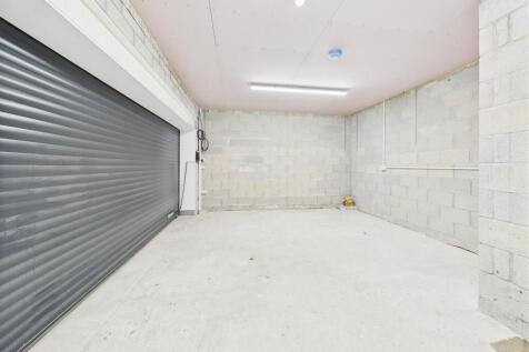 INTEGRAL GARAGE