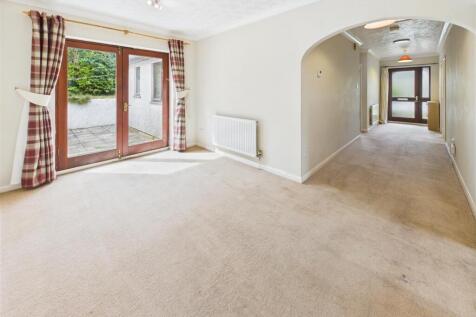 Dining Room / Hallway