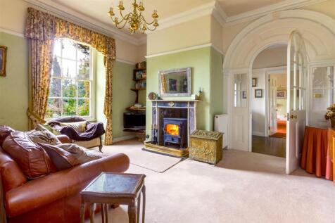 Comprigney House31.jpg