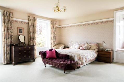 Comprigney House13.jpg