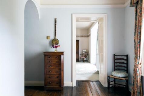 Comprigney House18.jpg