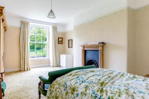 Comprigney House3.jpg