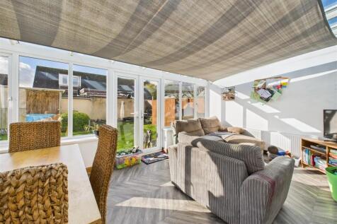 CCONSERVATORY/LOUNGE