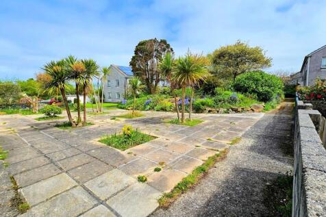 Communal Garden.jpg