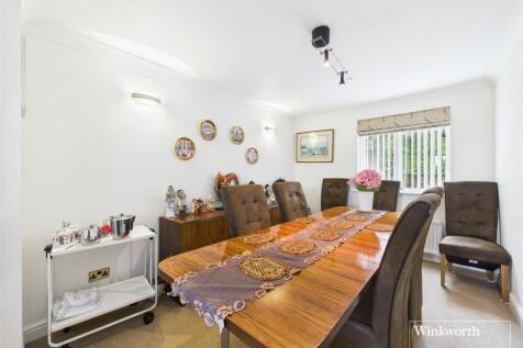 Living Room Diner