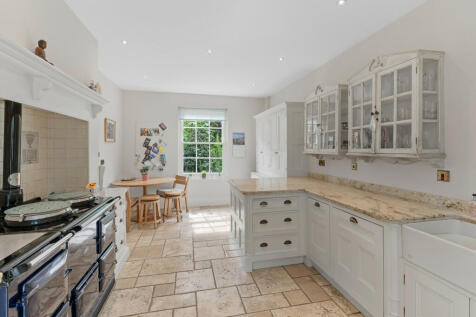ArlingtonHouse-00...