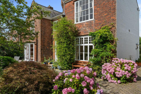 ArlingtonHouse-03...