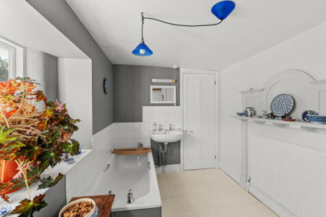 OldFarmHouse-018