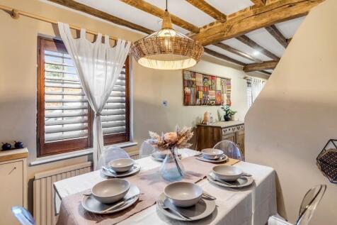 Dining Area 2