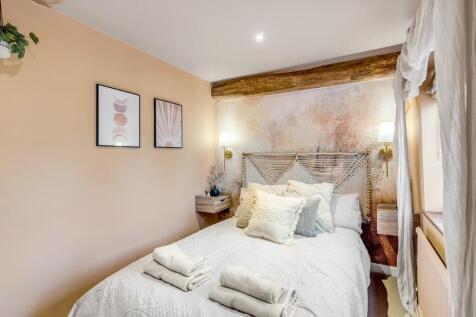 Bedroom 2a