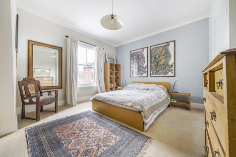Blue bedroom no r...