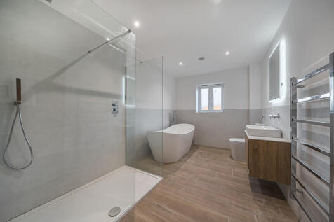 1382618-6-69258f4...