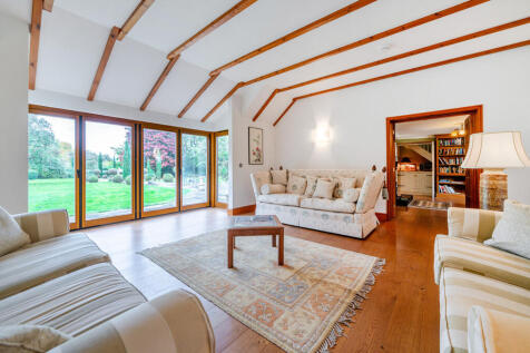 1369356-7-68f1102...