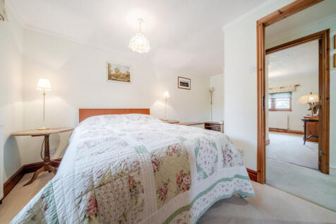 1369356-16-68f110...