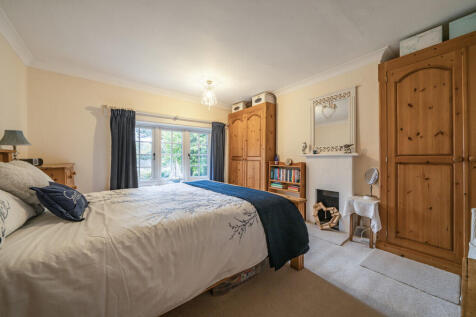 1373710-19-690396...