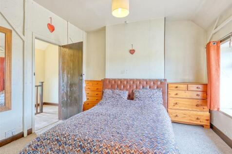 bed 1