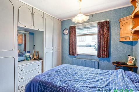 bed 1