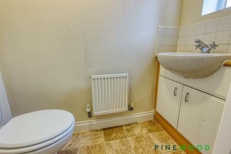 GROUND FLOOR WC