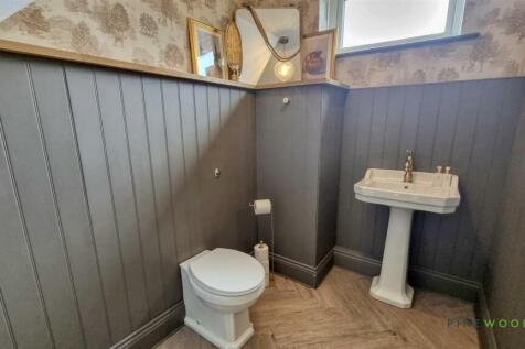 DOWNSTAIRS WC
