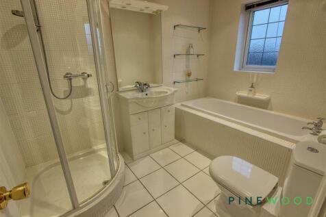 BEDROOOM ONE ENSUITE