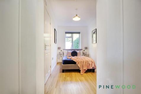 ANNEXE - BEDROOM