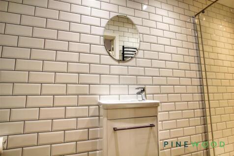 ANNEXE - BATHROOM