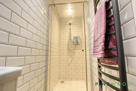 ANNEXE - BATHROOM