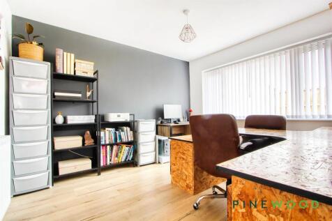 STUDY / BEDROOM 4