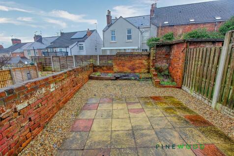 REAR COURYARD