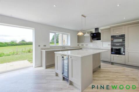 KITCHEN DINER /FAMILY ROOM - PLEASE NOTE THIS IS N