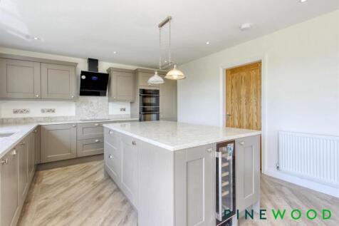 KITCHEN DINER /FAMILY ROOM - PLEASE NOTE THIS IS N