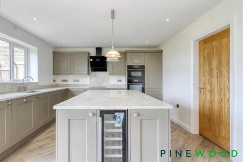 KITCHEN DINER /FAMILY ROOM - PLEASE NOTE THIS IS N