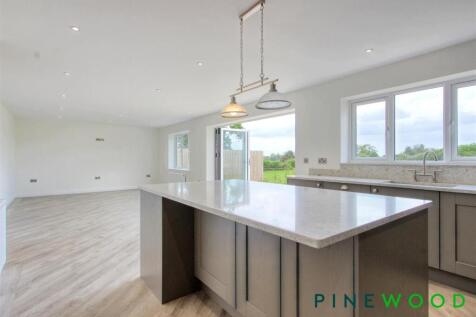 KITCHEN DINER /FAMILY ROOM - PLEASE NOTE THIS IS N