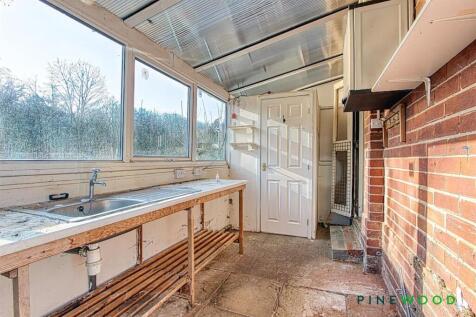 utility - kennel/garage