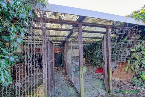 external kennels