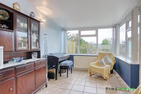 GARDEN/SUN ROOM