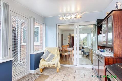 GARDEN/SUN ROOM