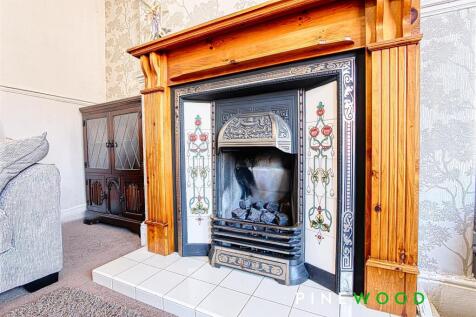 lounge - fireplace