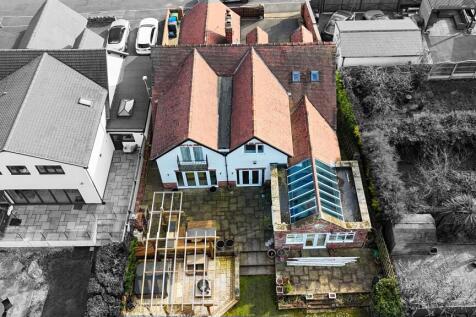 AERIAL REAR